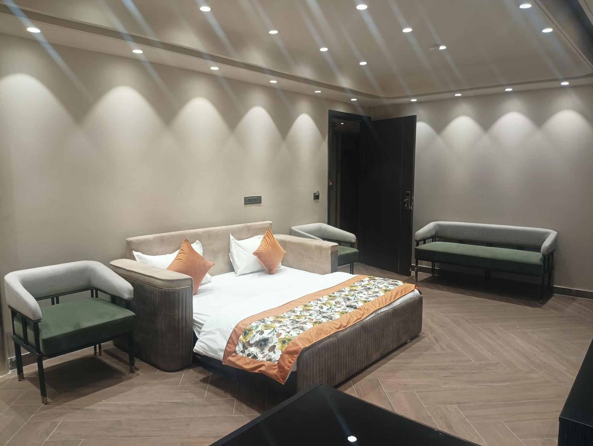 Hotel Cullinan By Qotel Janakpuri Delhi  Buitenkant foto