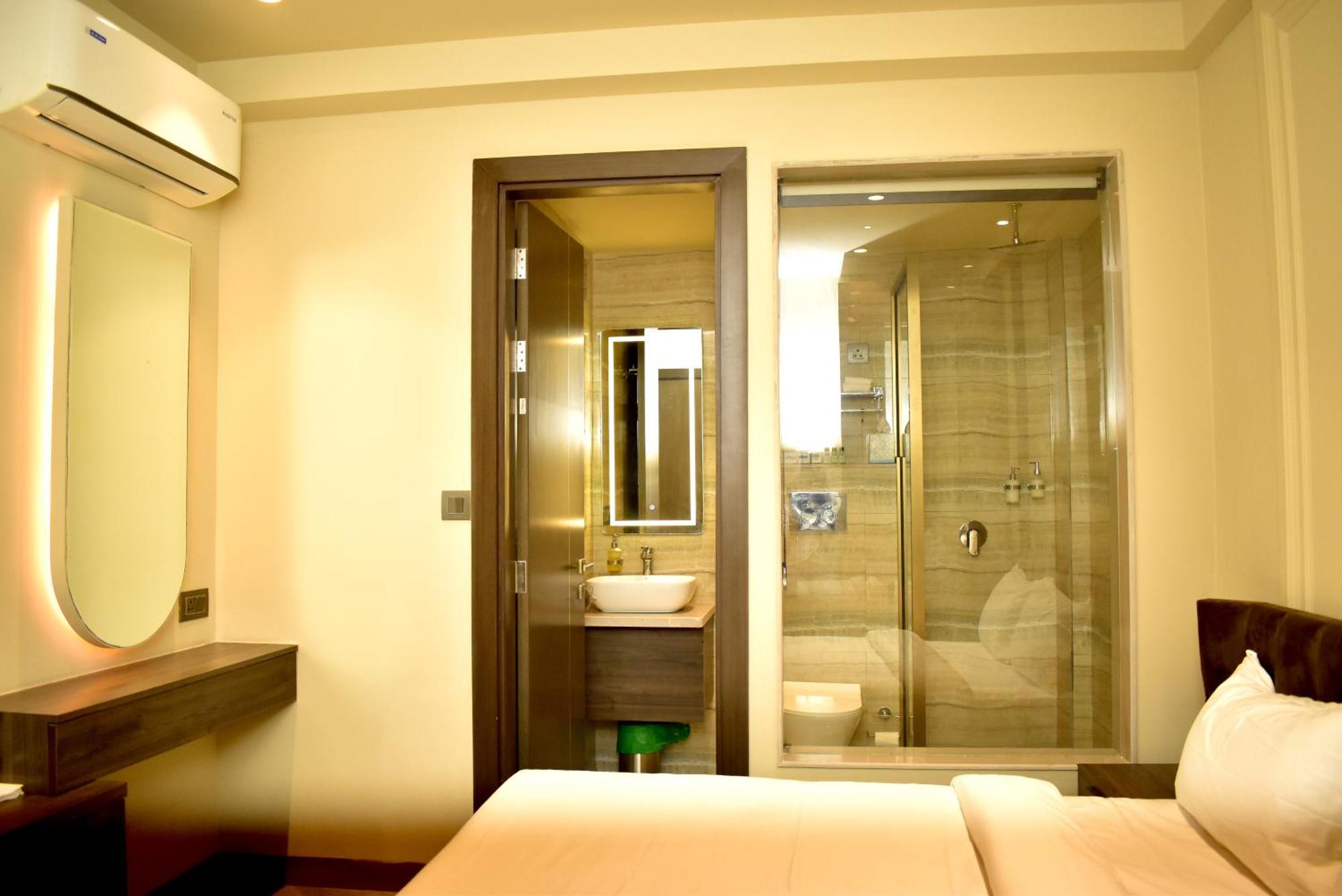 Hotel Cullinan By Qotel Janakpuri Delhi  Buitenkant foto