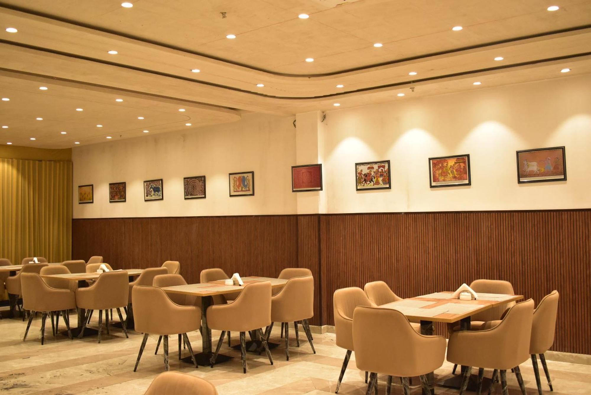 Hotel Cullinan By Qotel Janakpuri Delhi  Buitenkant foto