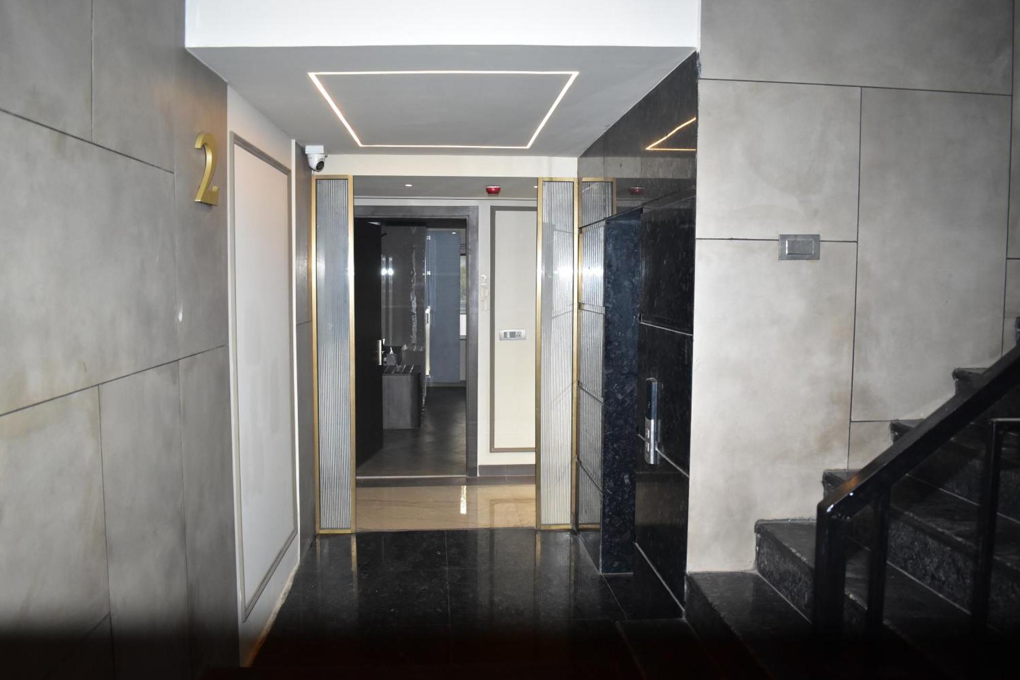 Hotel Cullinan By Qotel Janakpuri Delhi  Buitenkant foto